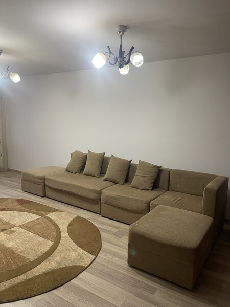 Prelungirea Ghencea, Margelelor, ap. 2 camere, curte 120 mp.